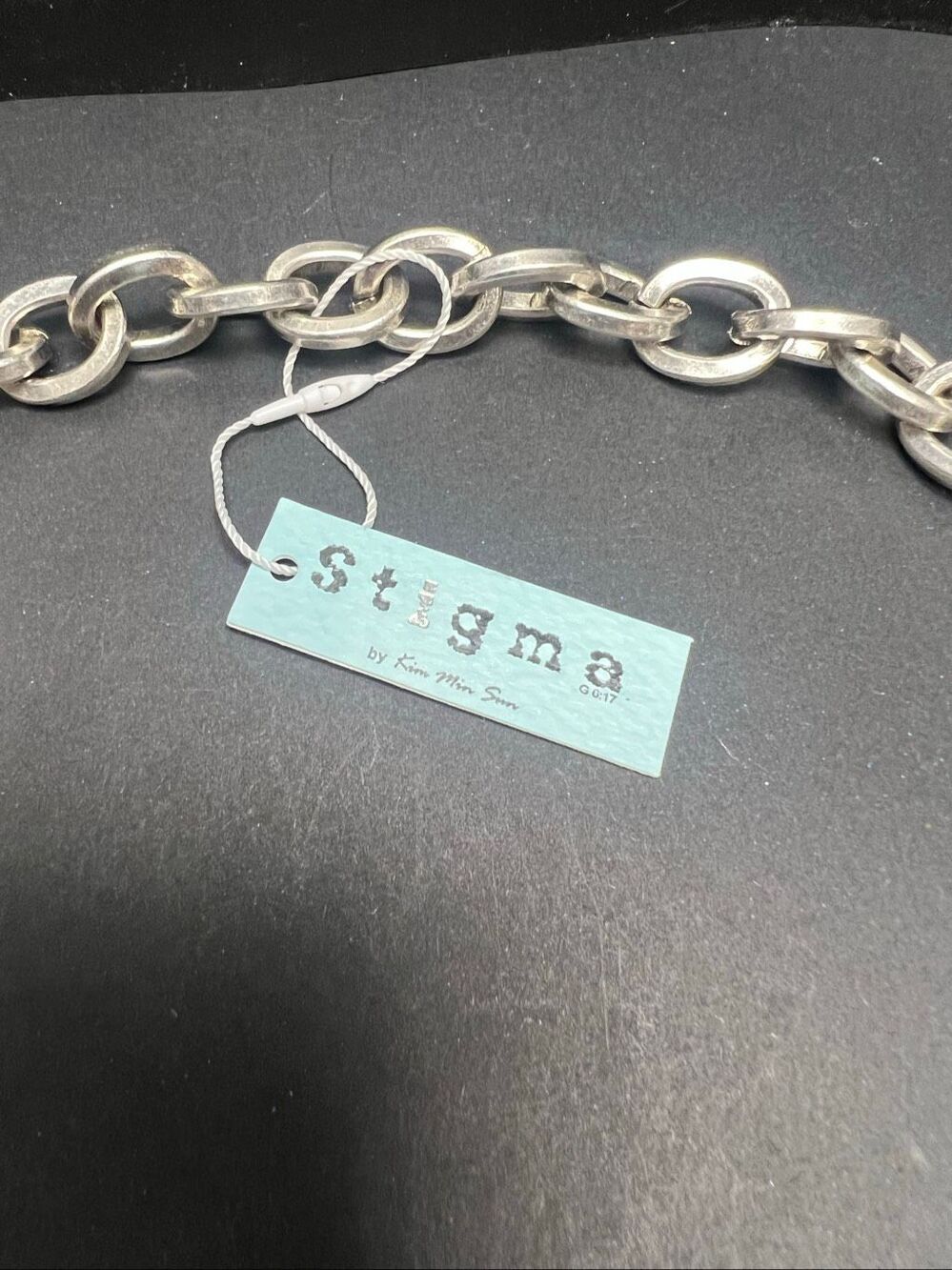 NWT Stigma Silver Tone Chunky Chain Necklace w Fleur De Lis Shield Pendant - Picture 4 of 9